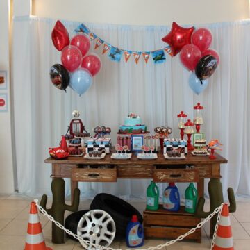 Festa Infantil: Festa Carros e Aviões