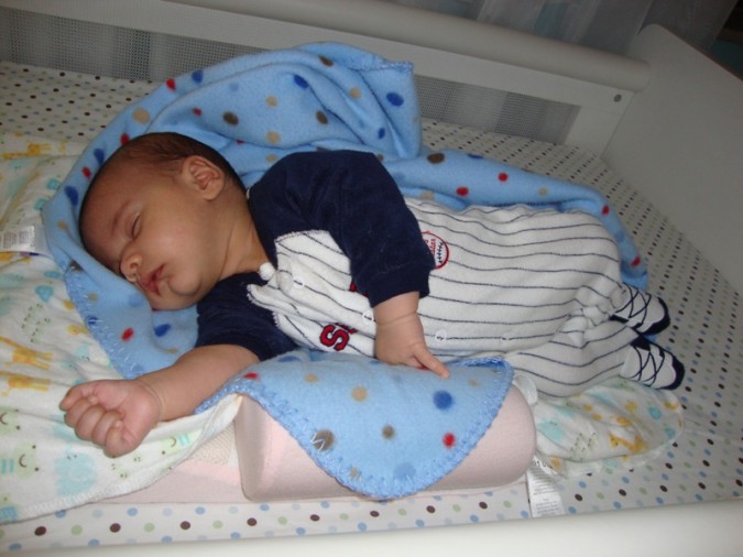 Como fazer o bebê dormir sozinho no berço?